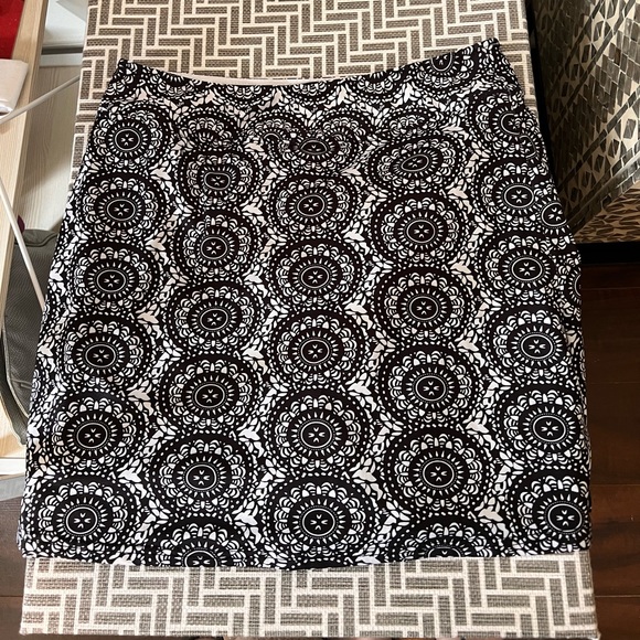 Patterned Skort - Picture 6 of 8